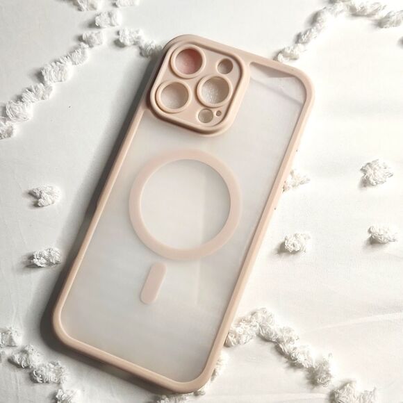 iPhone 16 Pro Max Case & Screen Protector Set - Picture 2 of 4